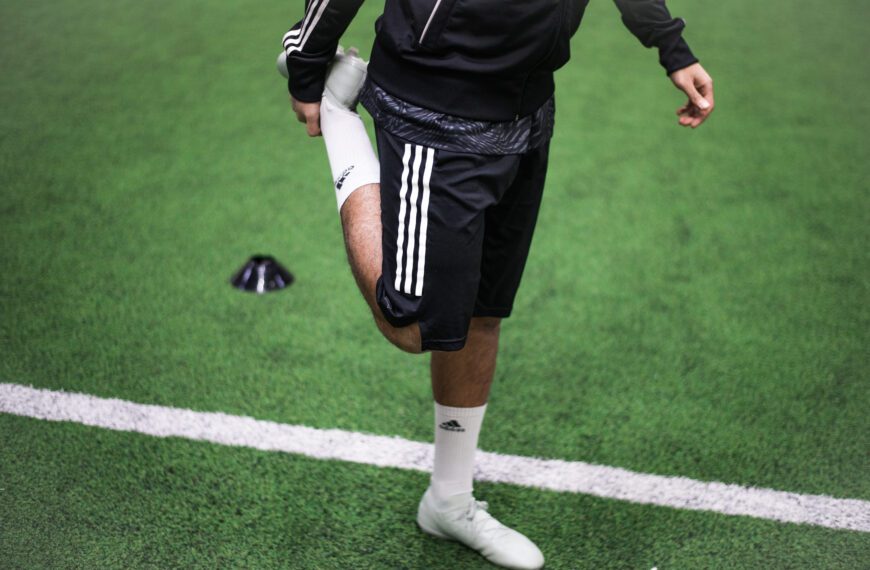 Flexibilitätstraining im Fußball, Dehnübungen für die Beine und den Rücken